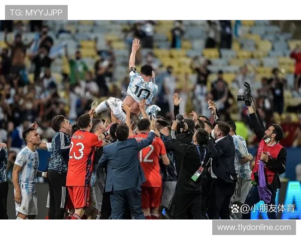 卡马文加表现稳健，带领球队在赛场上展现出竞争力