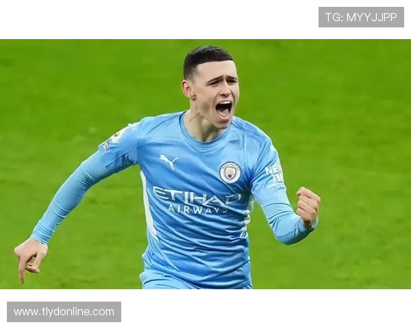 曼城高位压迫战术下,防线空当频现,快速反击威胁加剧 曼城高位压迫战术下,防线空当频现,快速反击威胁加剧